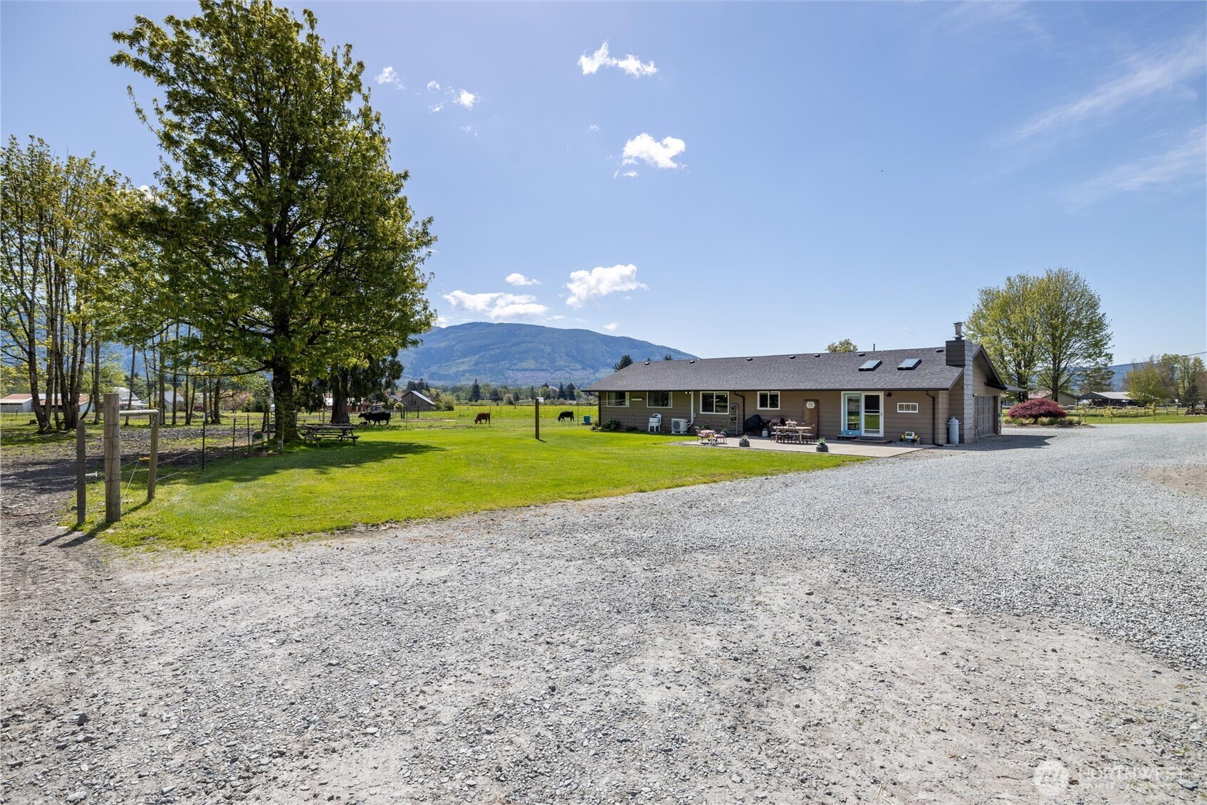27930 Hoehn Road Sedro-Woolley, WA 98284 - Photo 6 of 40