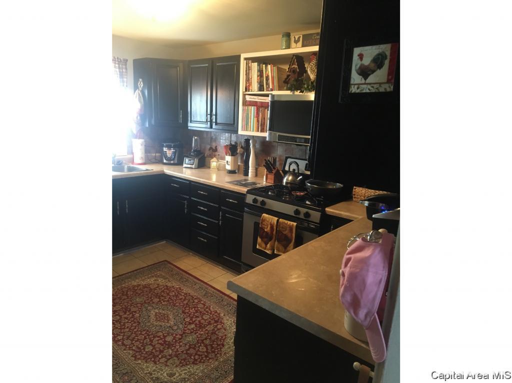 1210 Rutledge Street Pawnee, IL 62558 - Photo 11 of 26
