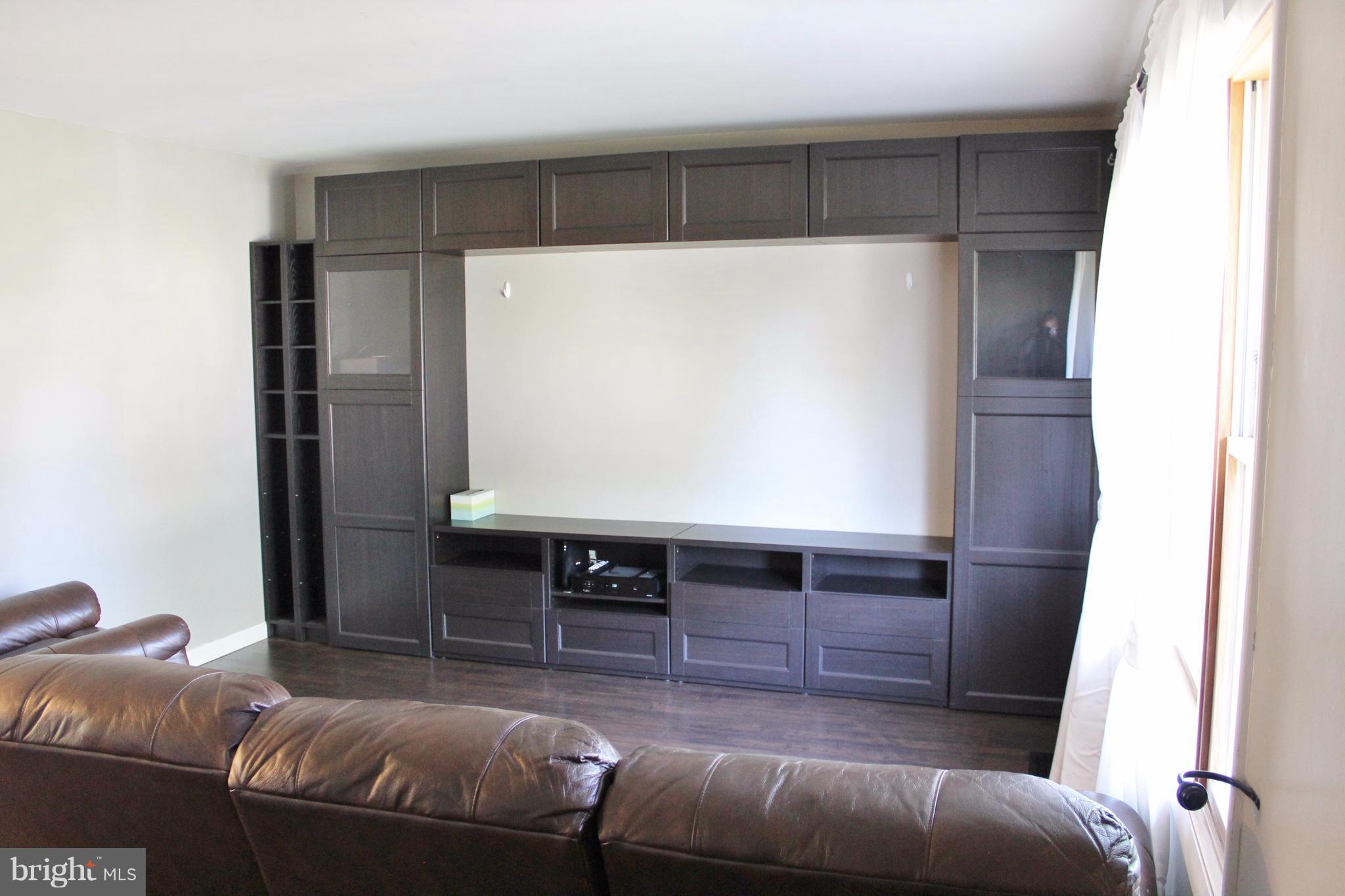 8008 Frye Road Alexandria, VA 22309 - Photo 2 of 30 Living Room w/New Floor and Ample Natural Light!