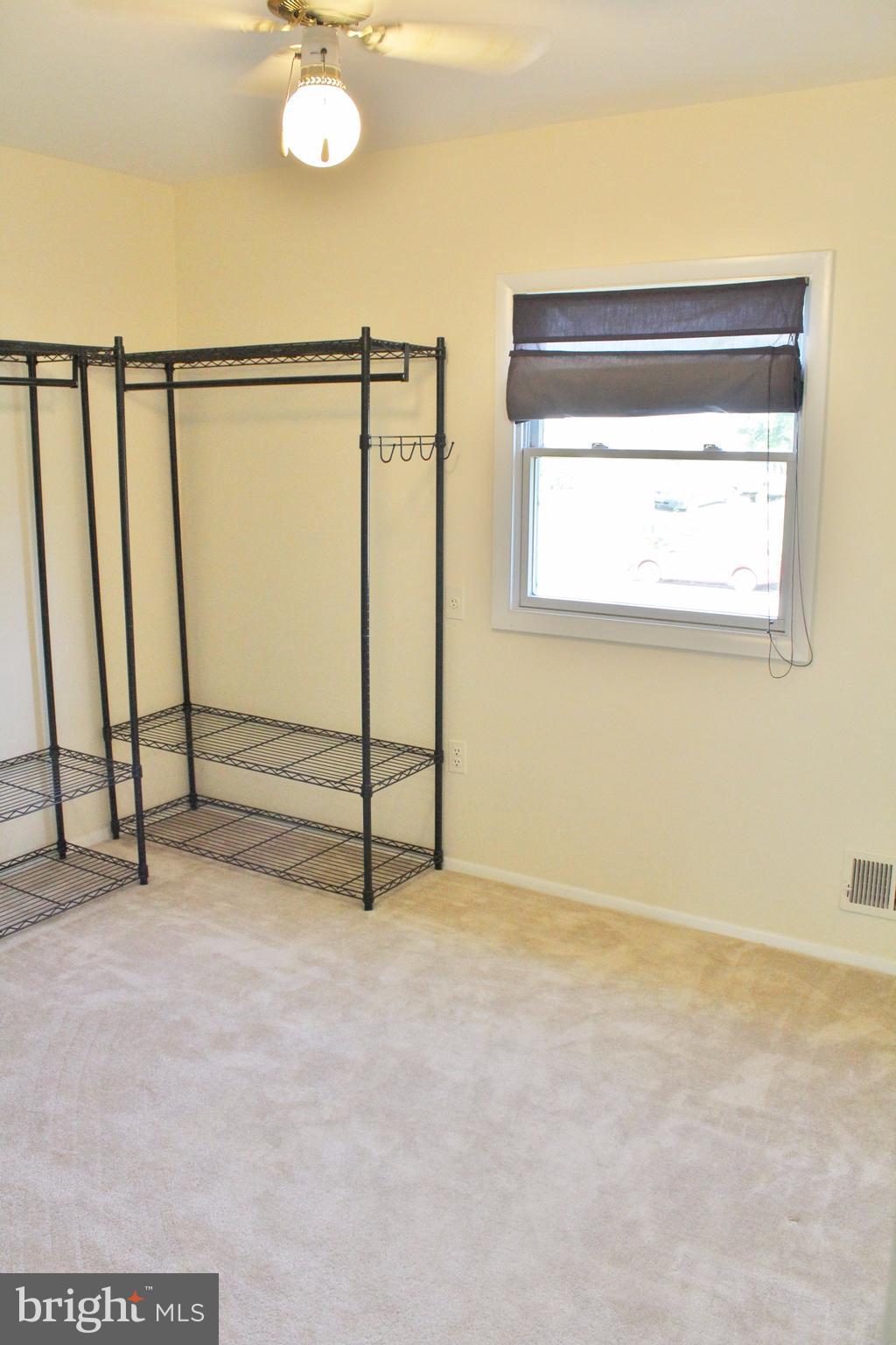 8008 Frye Road Alexandria, VA 22309 - Photo 17 of 30 Bright Additional Bedroom!