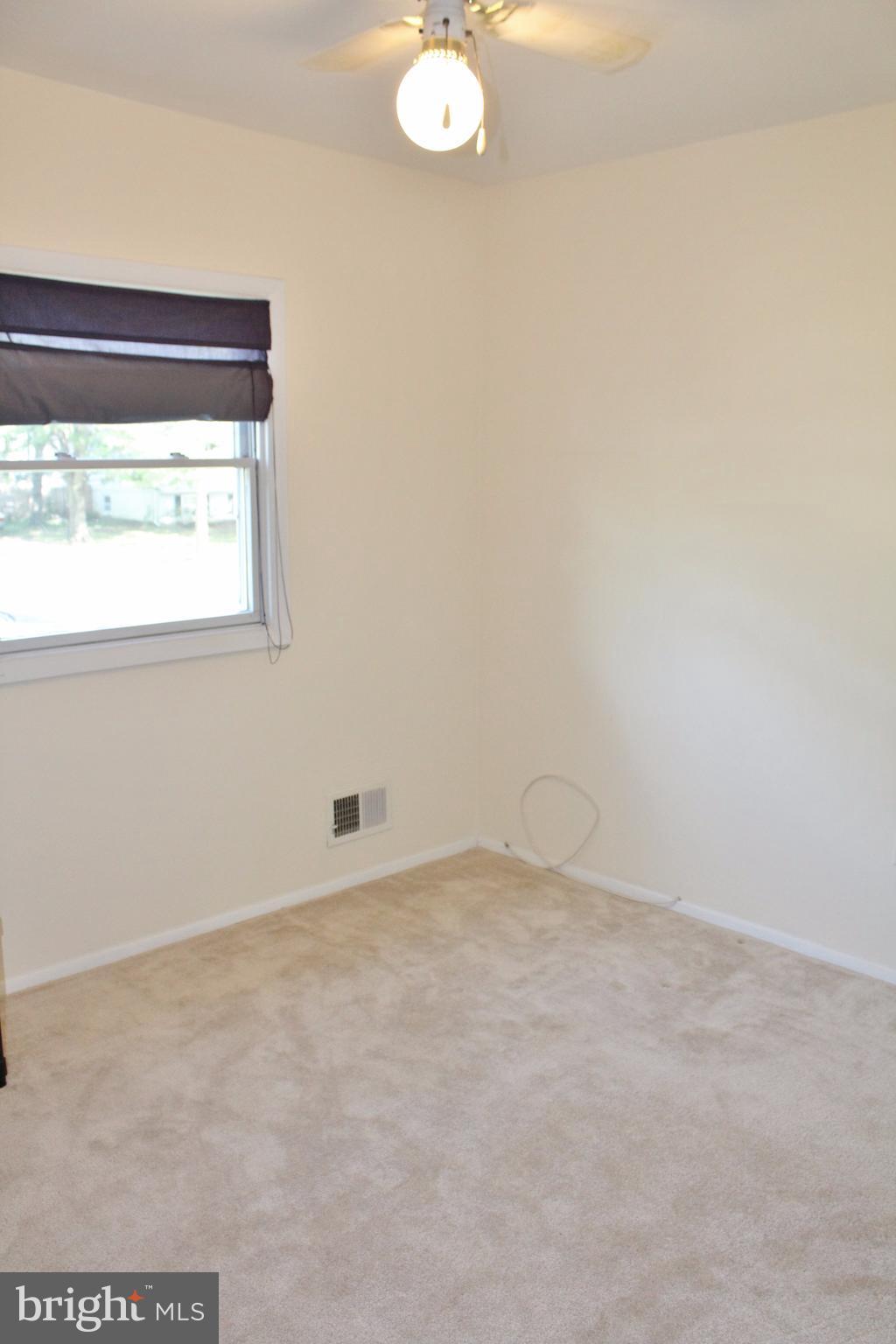 8008 Frye Road Alexandria, VA 22309 - Photo 18 of 30 Bright Additional Bedroom!
