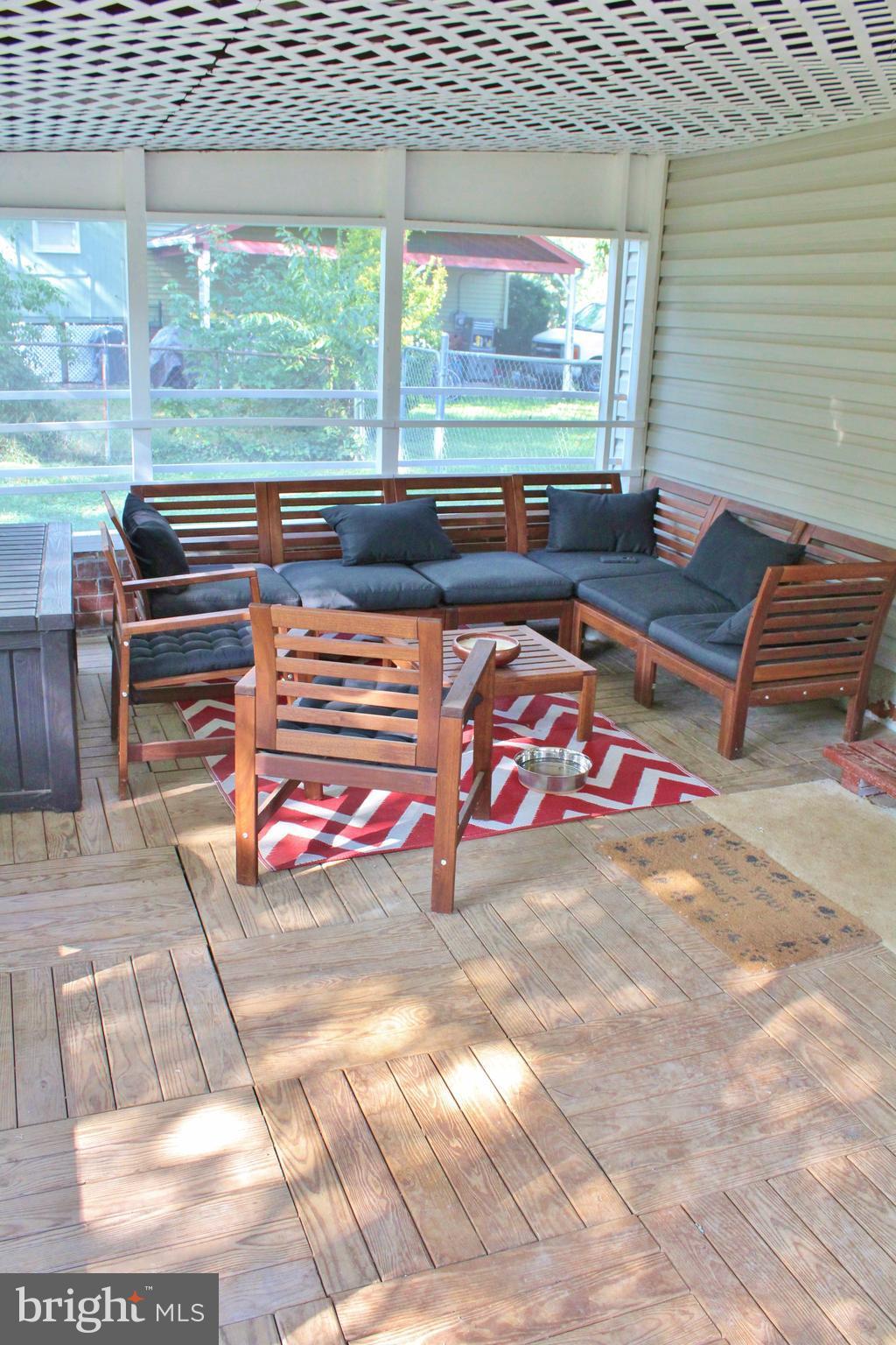 8008 Frye Road Alexandria, VA 22309 - Photo 19 of 30 Large Covered Patio Perfect for Entertaining!