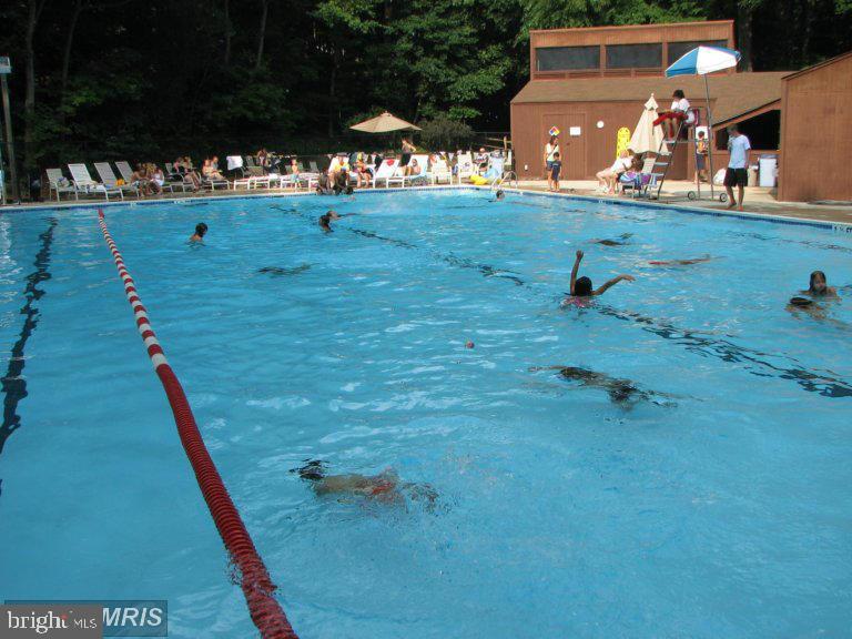 2424 Ansdel Court Reston, VA 20191 - Photo 25 of 25 Deepwood has it's own pool