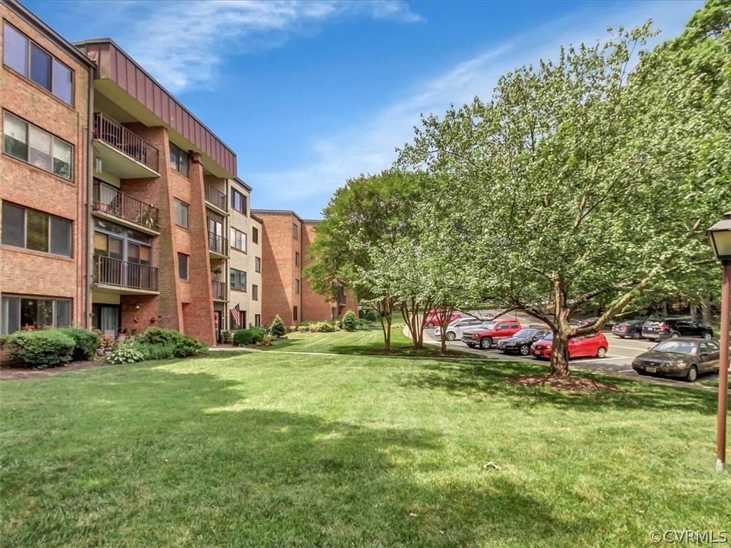 1502 Largo Road, Unit 304 Henrico, VA 23238 - Photo 28 of 34 Gallery Image 28