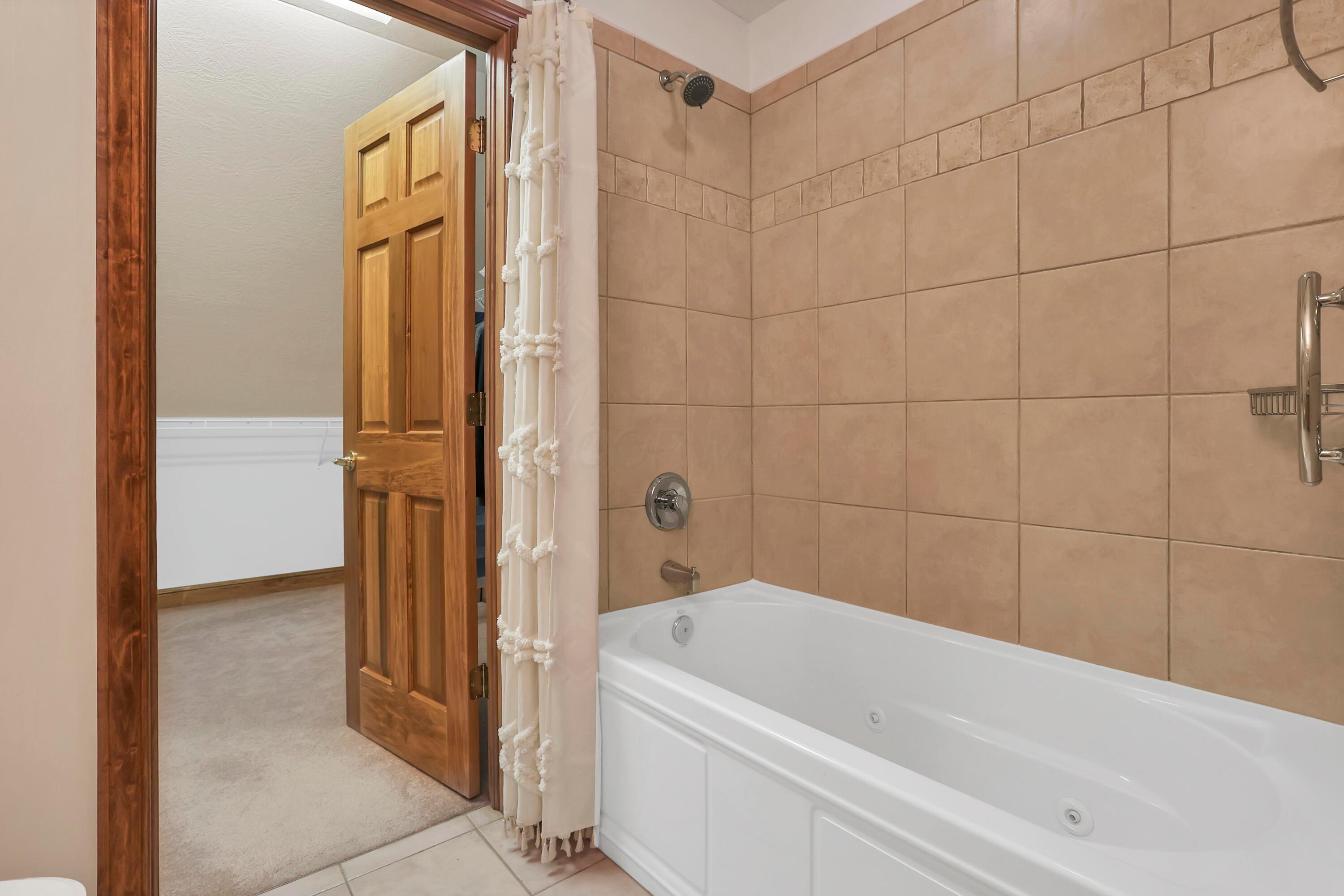 665 Cherrington Road Westerville, OH 43081 - Photo 36 of 60 55-print-G02A4835