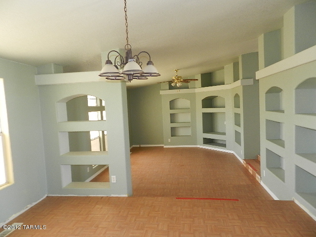 5597 North Whitetail Road Marana, AZ 85653 - Photo 7 of 24
