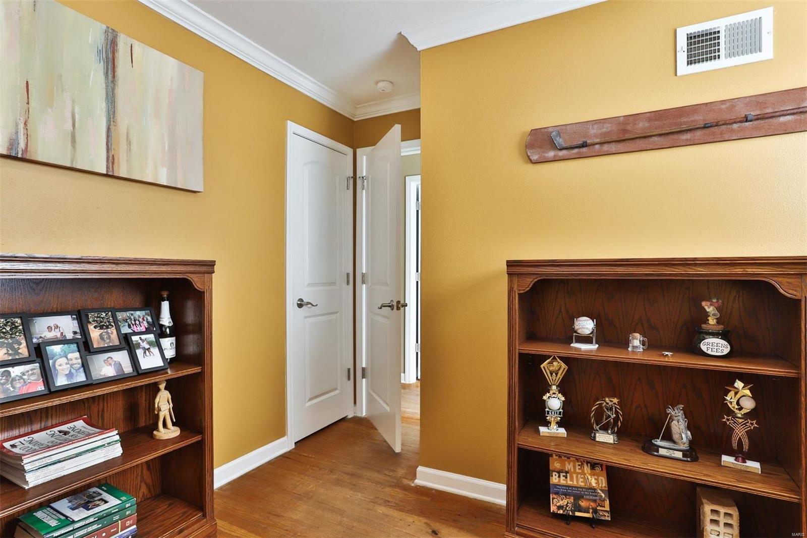 729 Forman Road St. Louis, MO 63123 - Photo 29 of 38 Gallery Image 29