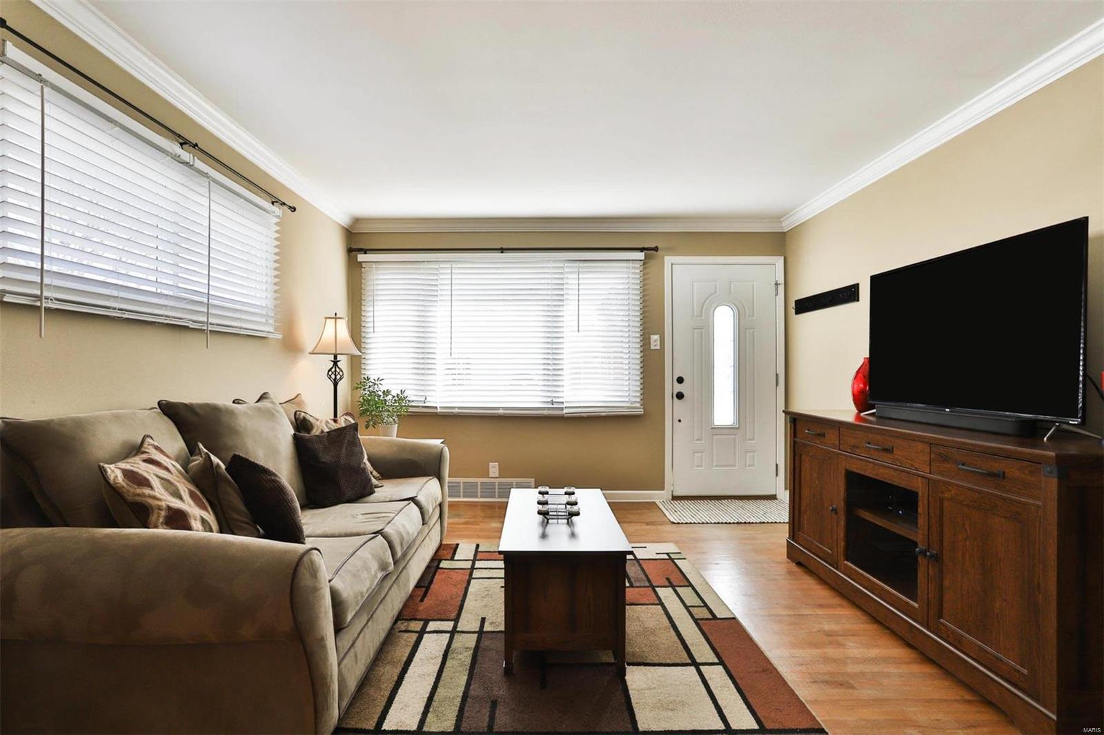 729 Forman Road St. Louis, MO 63123 - Photo 7 of 38 Gallery Image 7