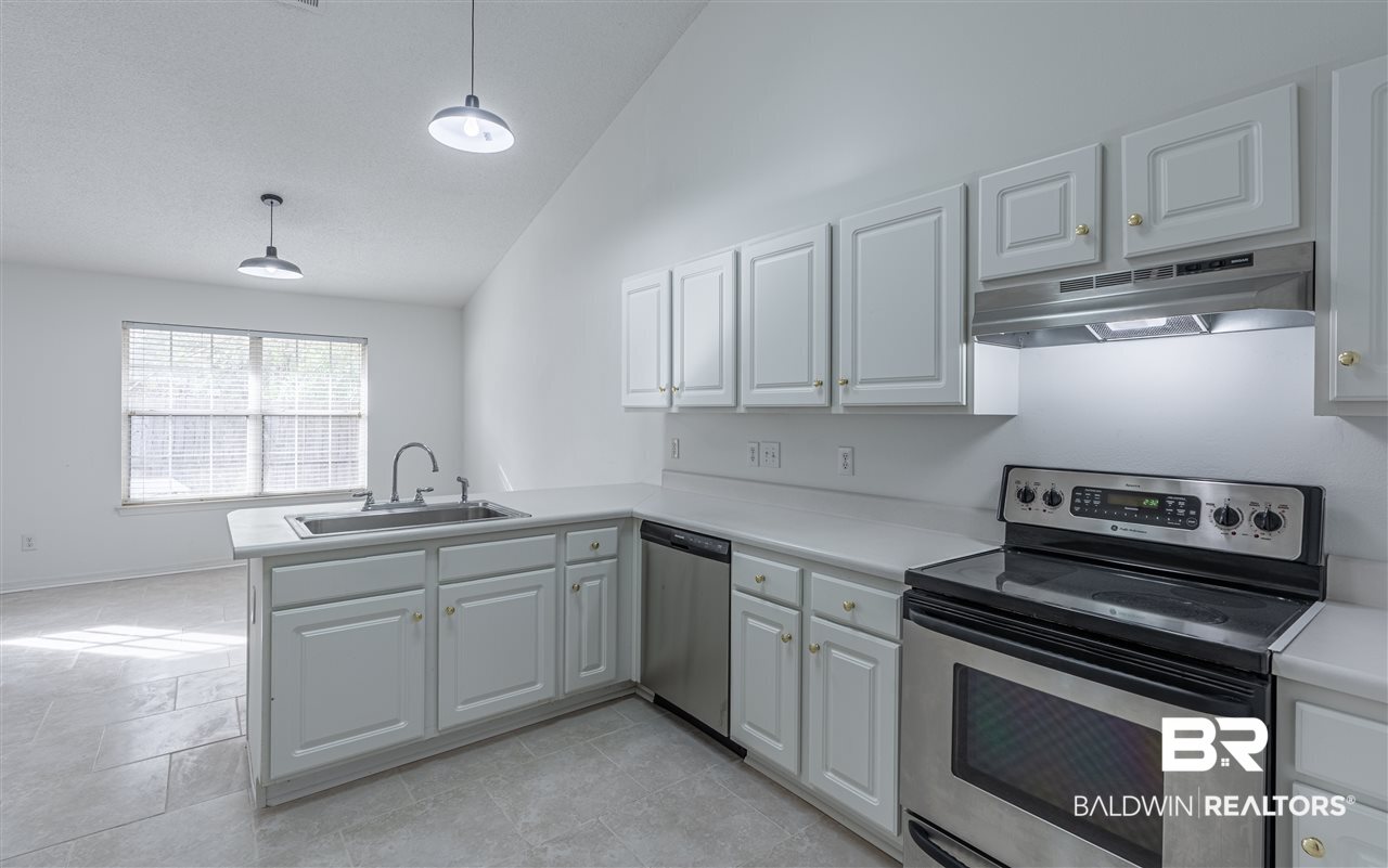 139 Destrehan Road Fairhope, AL 36532 - Photo 10 of 25