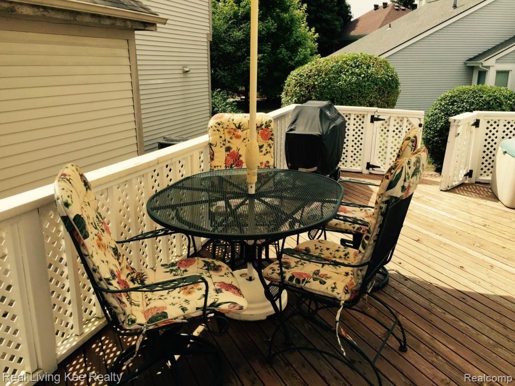 1651 Colony Drive Rochester, MI 48307 - Photo 5 of 18 FullSizeRender (13).jpg