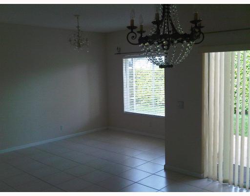 8289 Vía Serena Boca Raton, FL 33433 - Photo 8 of 11 Additional Photo