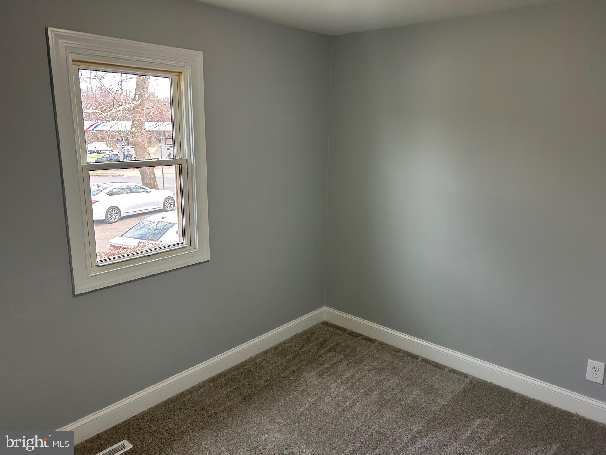 212 Sycamore Road Baltimore, MD 21226 - Photo 9 of 26