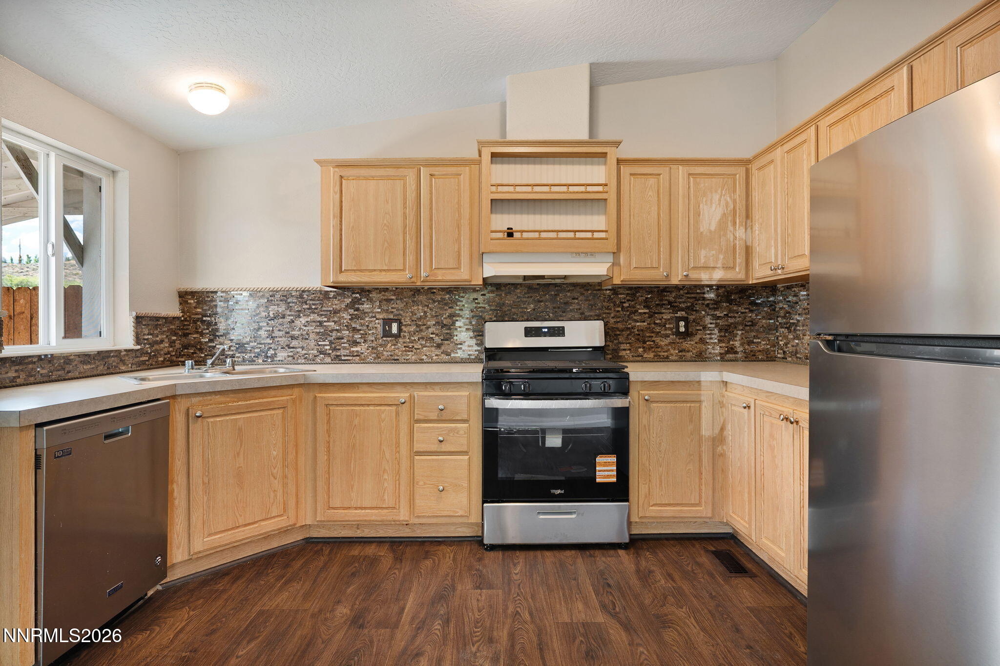 615 Ruby Creek Lane Reno, NV 89506 - Photo 6 of 30 17-web-or-mls-615 Ruby Creek-6