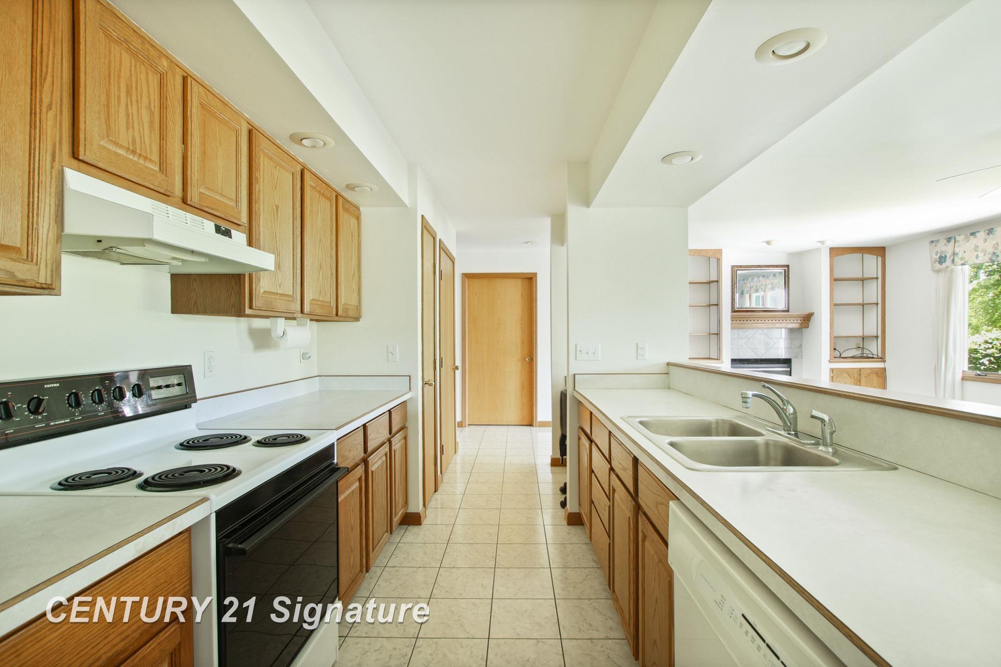 8221 Midland Road, Unit 8221 4 Freeland, MI 48623 - Photo 15 of 46 Gallery Image 15