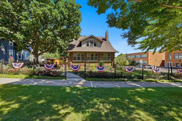$525,000 | 500 Cedar Street, St. Charles, IL 60174