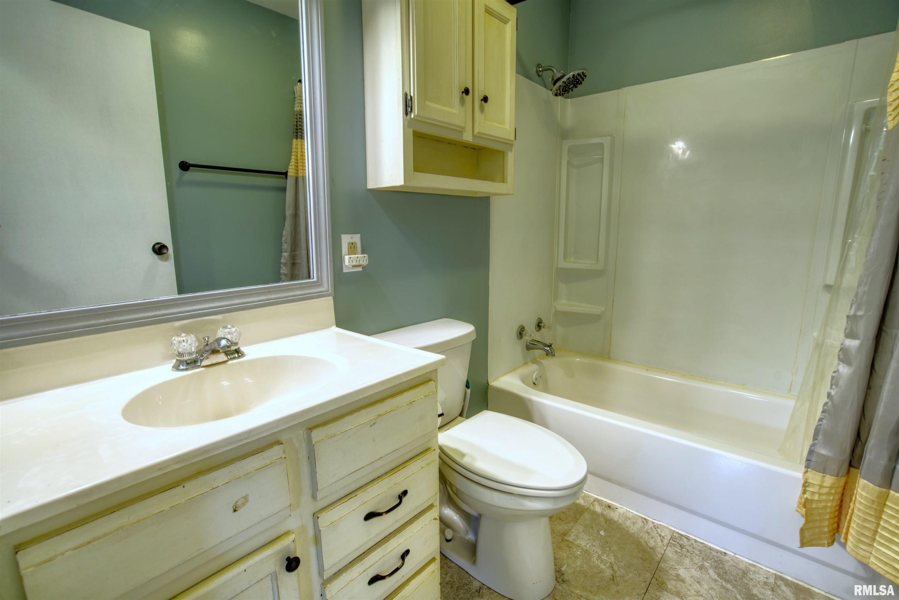 305 Wagner Street Washington, IL 61571 - Photo 19 of 28