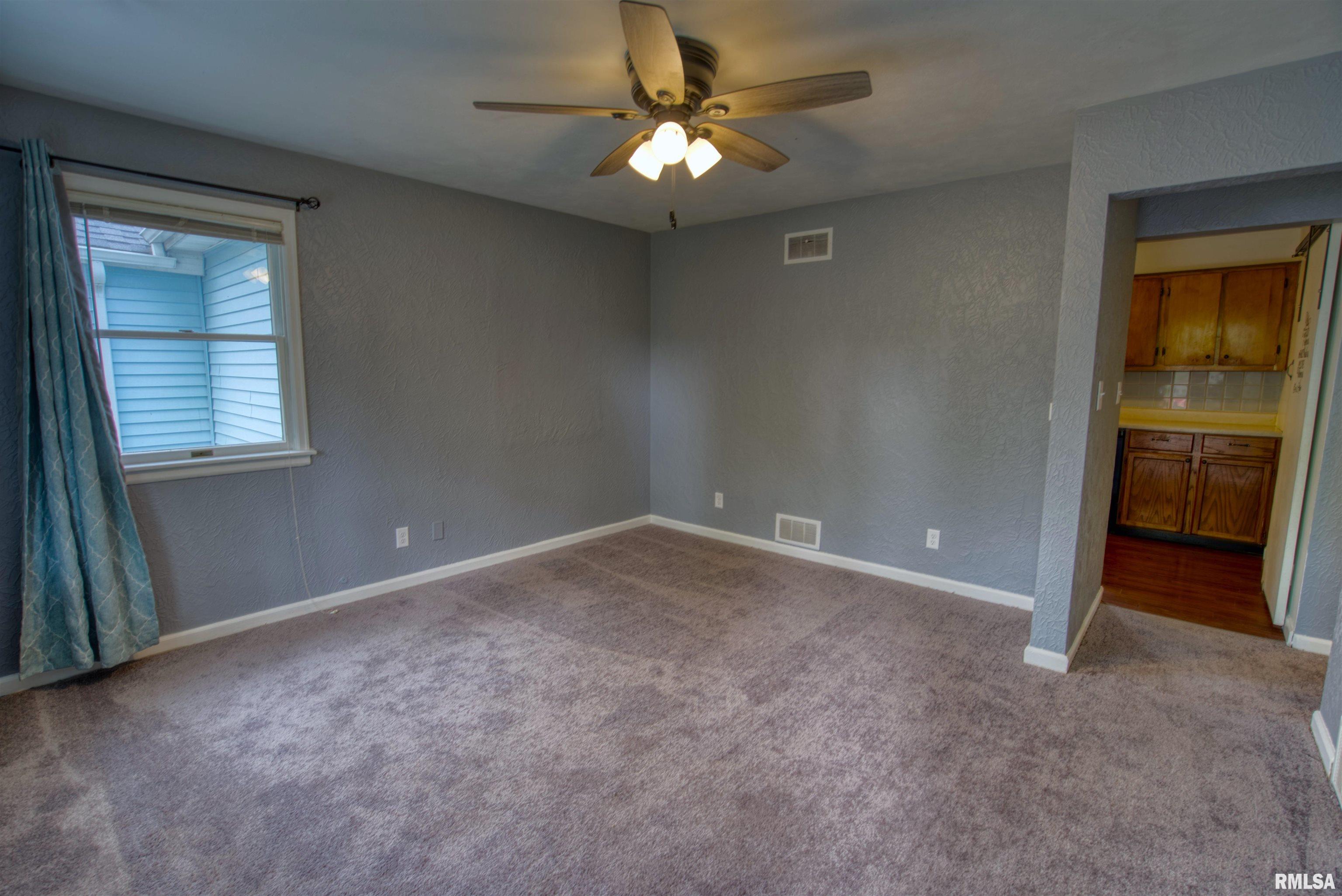 305 Wagner Street Washington, IL 61571 - Photo 3 of 28