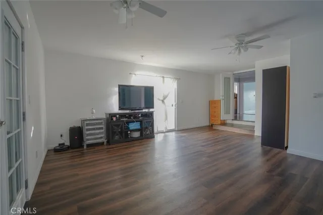 $930,000 | 404 South Poinsettia Avenue, Compton, CA 90221