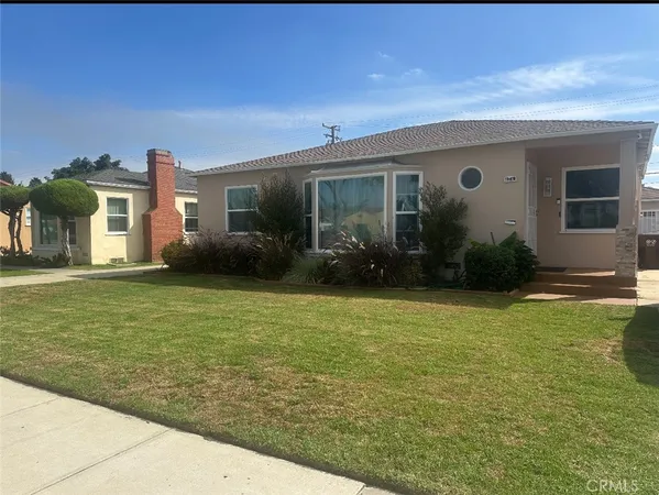 $930,000 | 404 South Poinsettia Avenue, Compton, CA 90221