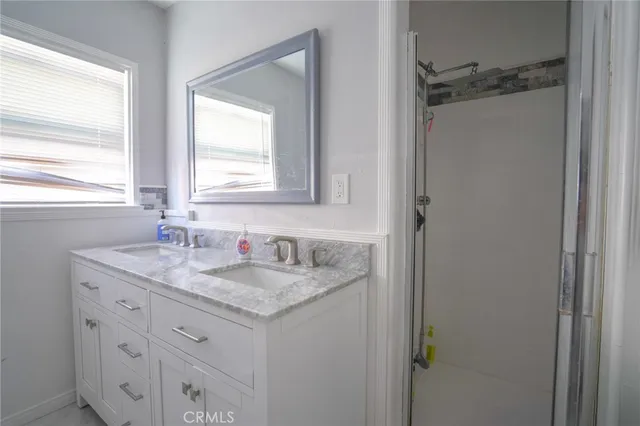 $930,000 | 404 South Poinsettia Avenue, Compton, CA 90221