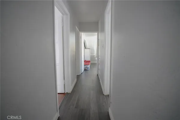 $930,000 | 404 South Poinsettia Avenue, Compton, CA 90221