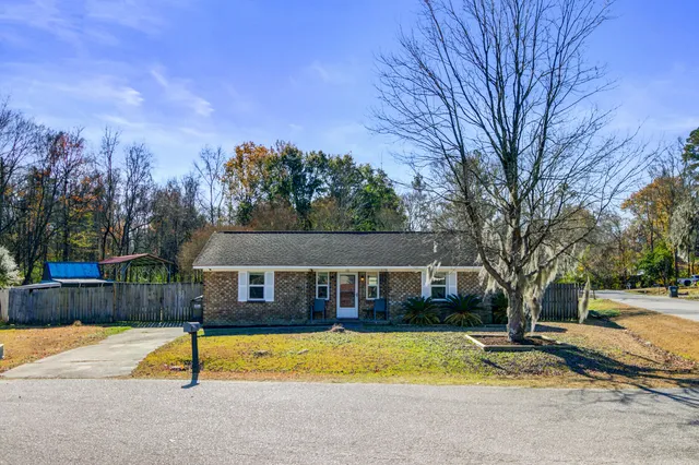 $250,000 | 100 John Court, Summerville, SC 29485