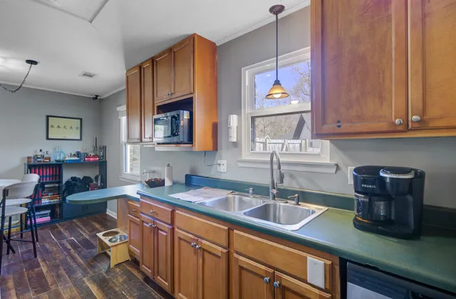 $250,000 | 100 John Court, Summerville, SC 29485