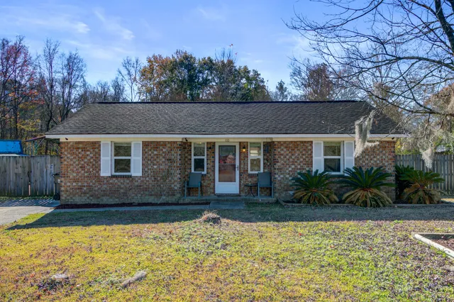 $250,000 | 100 John Court, Summerville, SC 29485