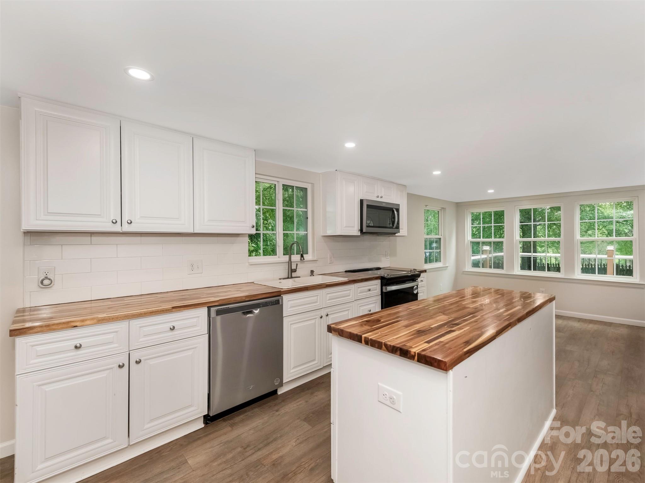 1016 Underwood Road Matthews, NC 28104 - Photo 10 of 48