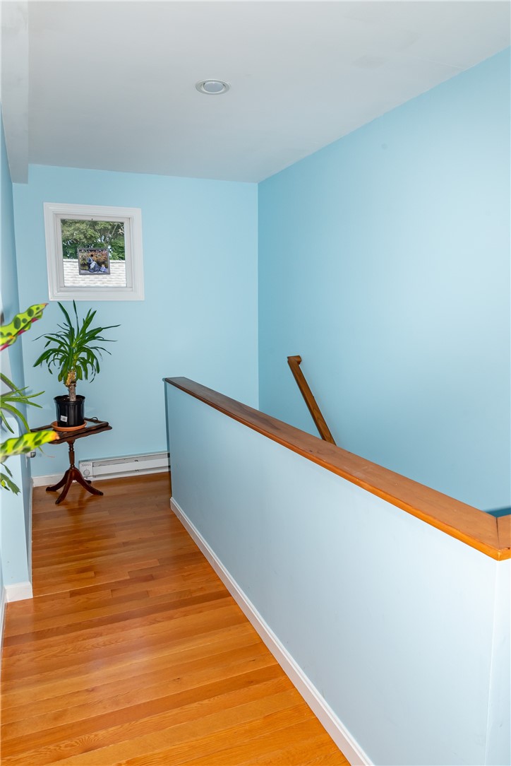 17 West Side Road South Kingstown, RI 02879 - Photo 31 of 49 Second floor hallway