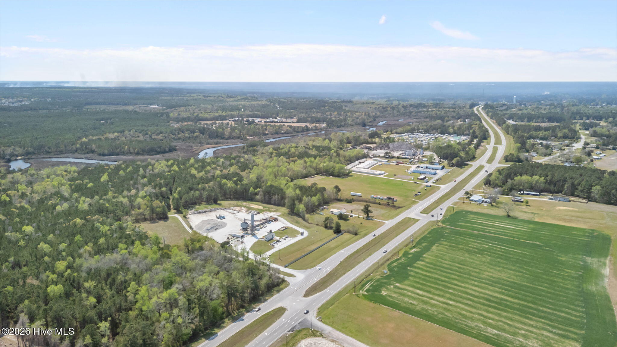 4160 Freedom Way Hubert, NC 28539 - Photo 16 of 27 16-web-or-mls-DJI_20260402141359_0787_D
