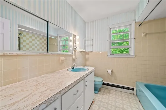 $309,900 | 308 Robin Lane, Vestal, NY 13850