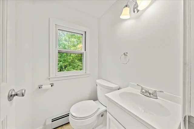 $309,900 | 308 Robin Lane, Vestal, NY 13850