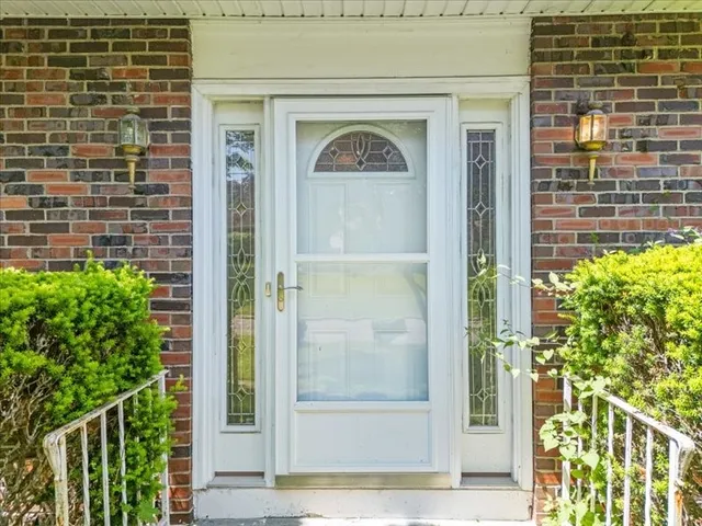 $309,900 | 308 Robin Lane, Vestal, NY 13850