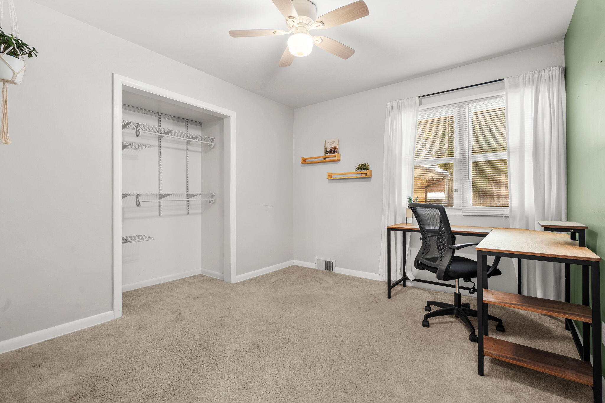 2113 Hamstead Road Northwest Grand Rapids, MI 49504 - Photo 15 of 39 20-web-or-mls-20