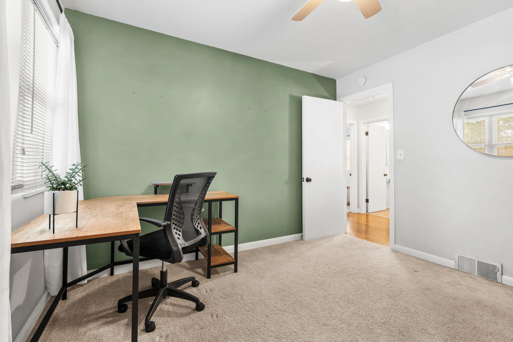 2113 Hamstead Road Northwest Grand Rapids, MI 49504 - Photo 16 of 39 21-web-or-mls-21