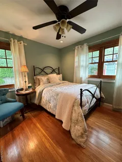 $1,288,888 | 38-47 Douglaston Parkway | Douglaston