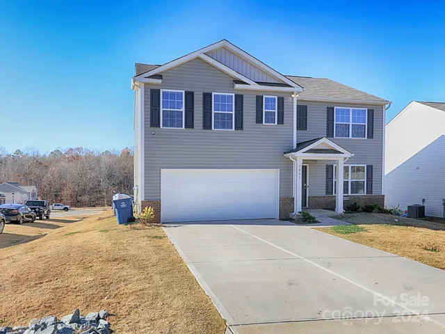 $385,000 | 7865 Whispering Stream Drive, Sherrills Ford, NC 28673