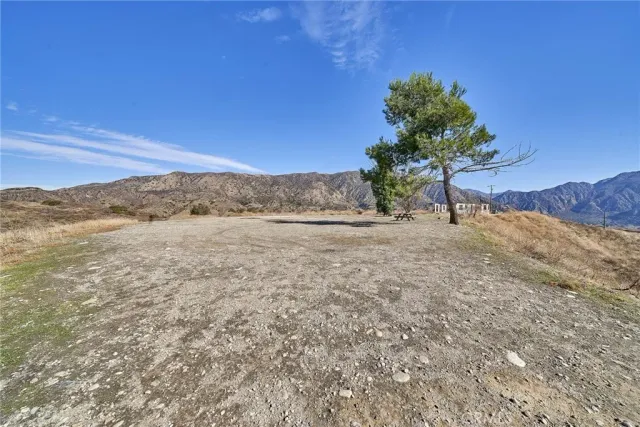 $2,890,000 | 9401 Tujunga Valley Street, Sunland, CA 91040