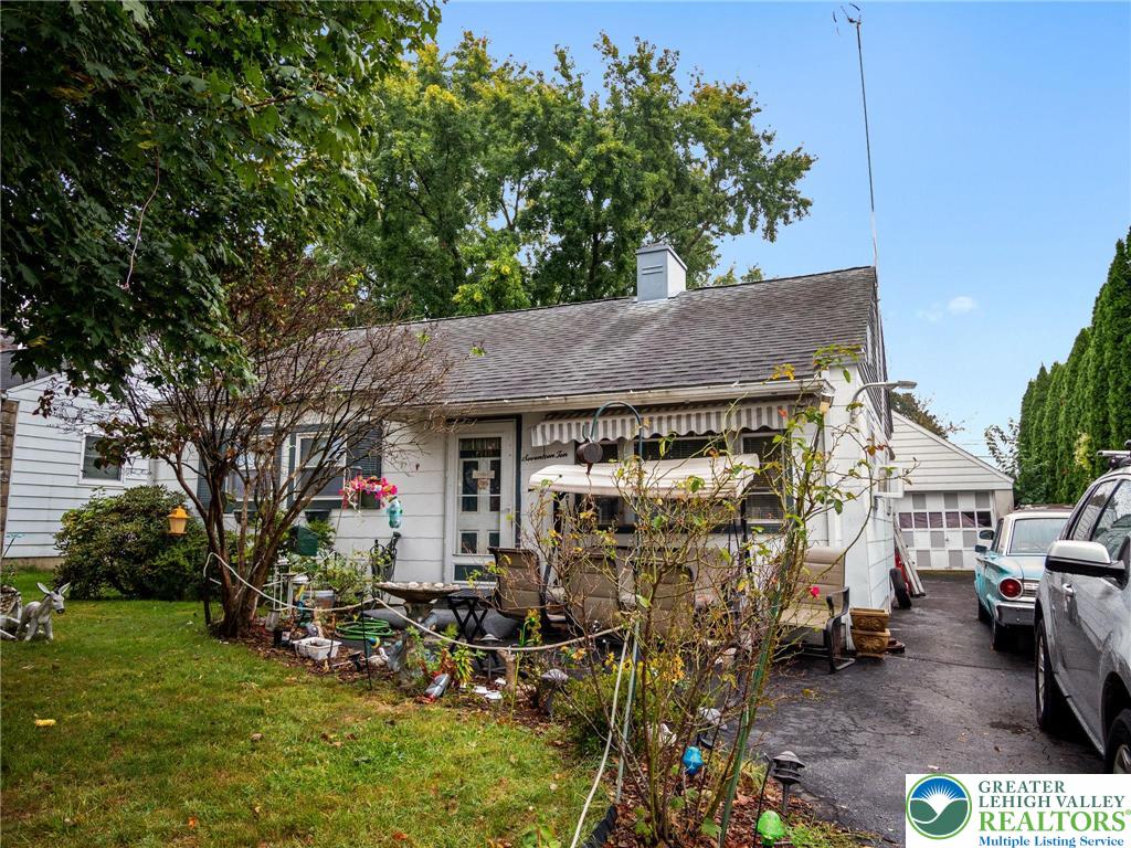 1710 North Boulevard Bethlehem, PA 18017 - Photo 14 of 45