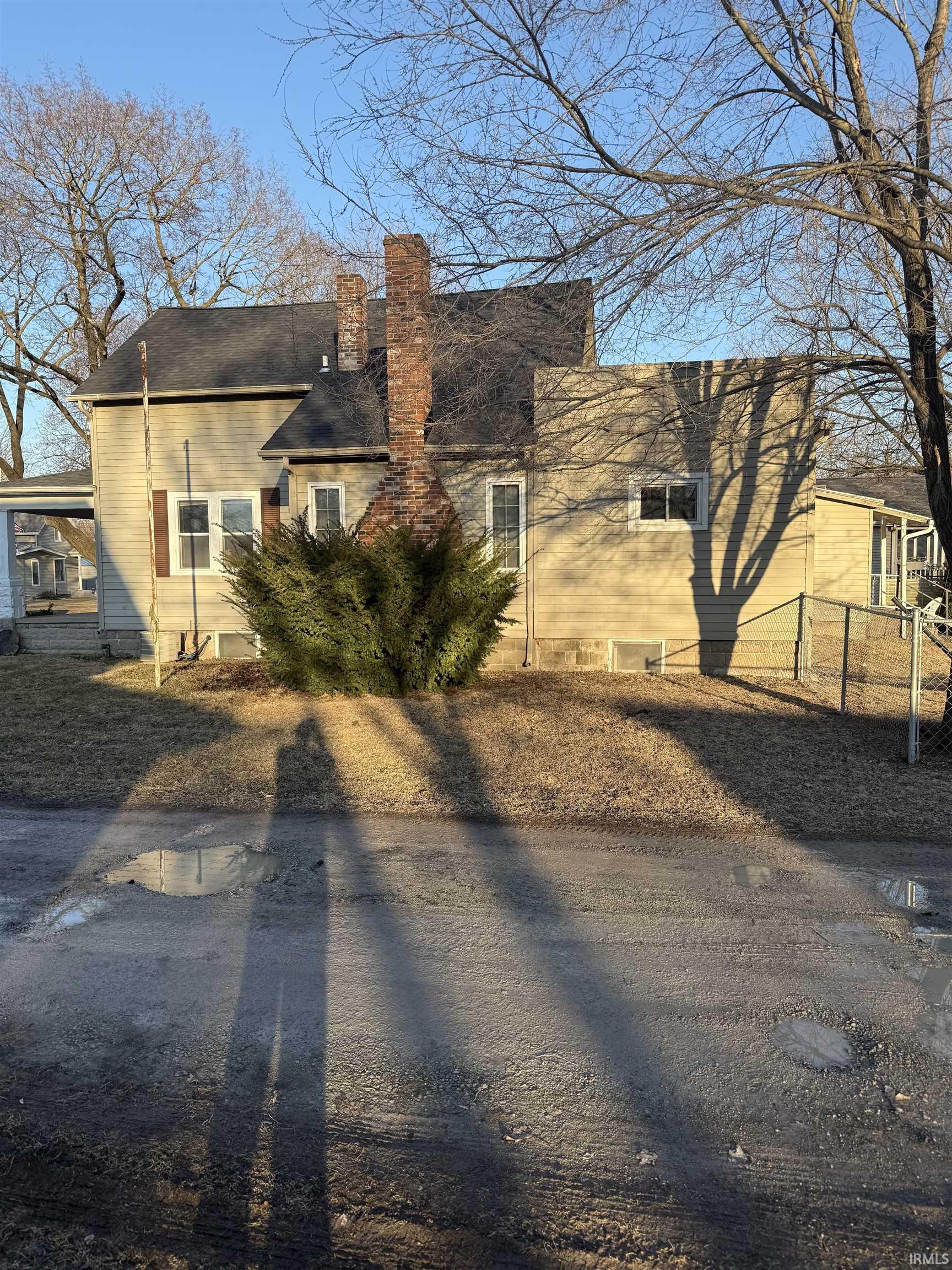 429 West 5th Street Rochester, IN 46975 - Photo 2 of 8