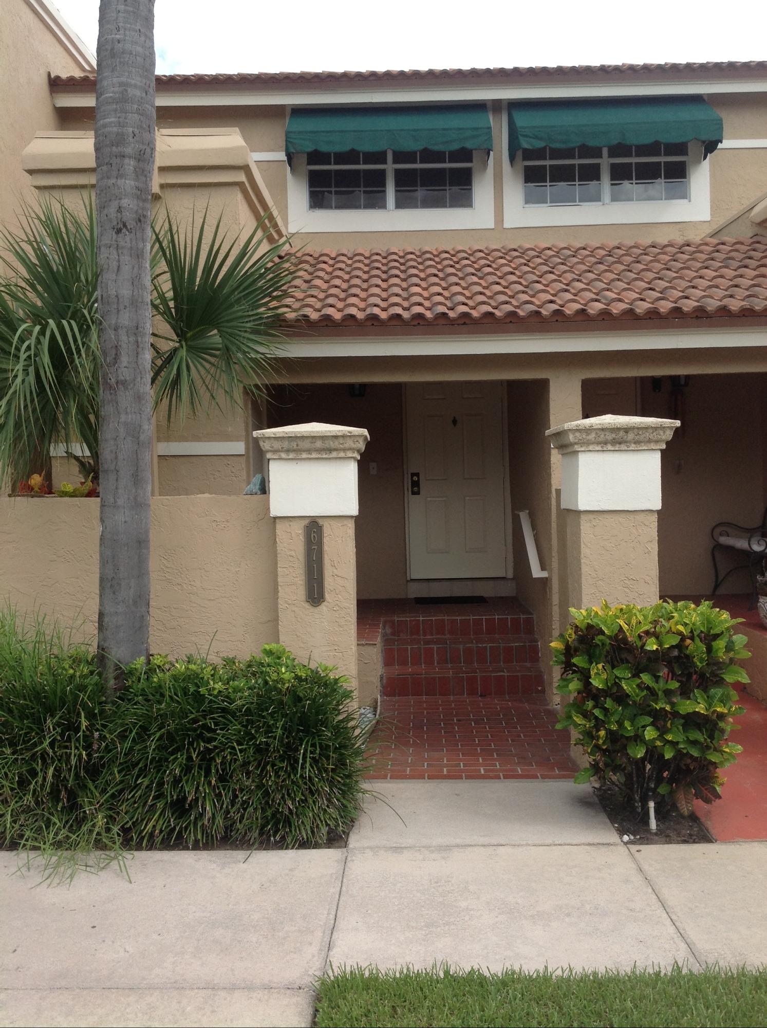 6711 Via Regina Boca Raton, FL 33433 - Photo 1 of 9 FRONT