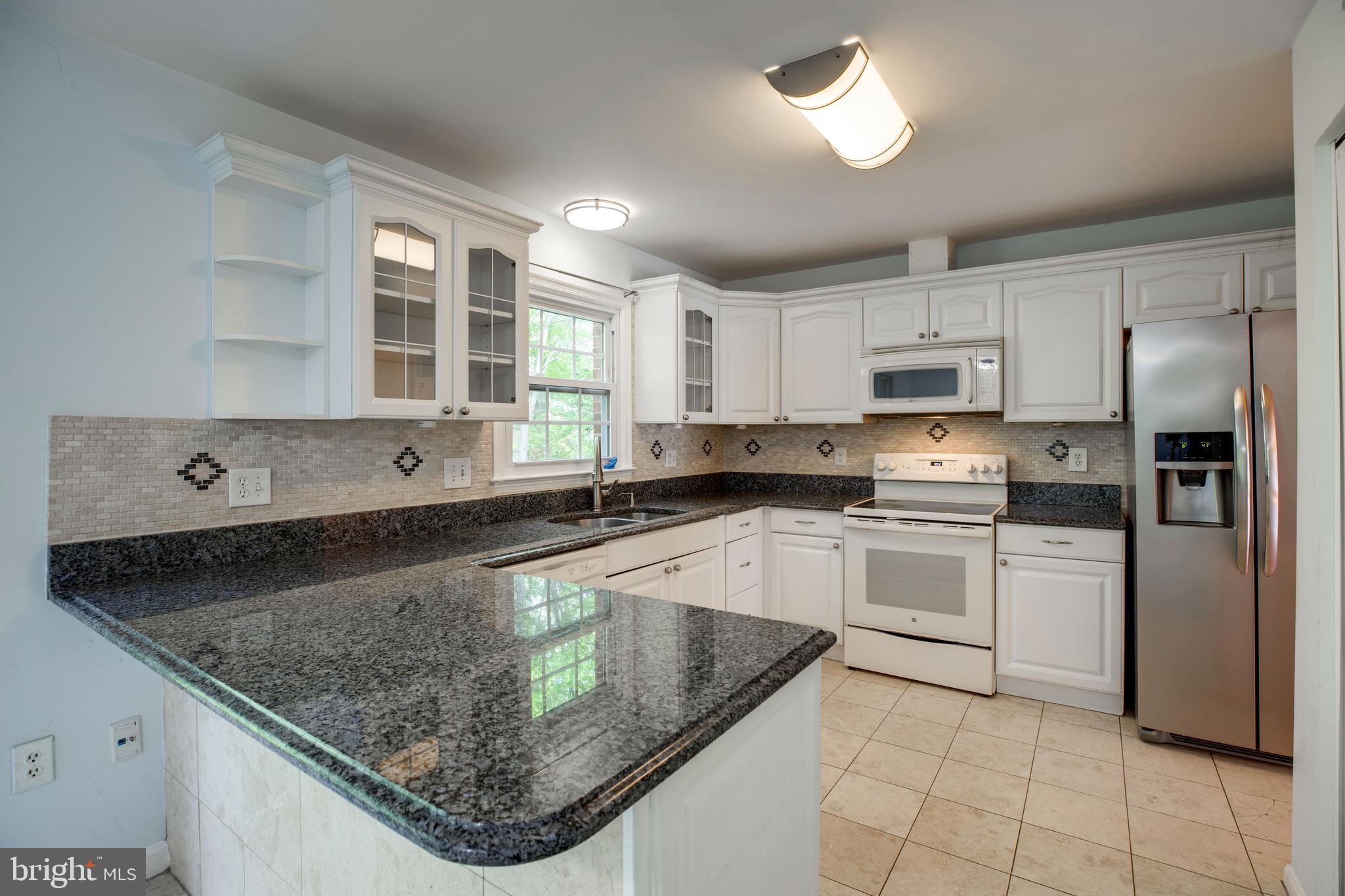 8024 Sleepy View Lane Springfield, VA 22153 - Photo 15 of 48 Gallery Image 15