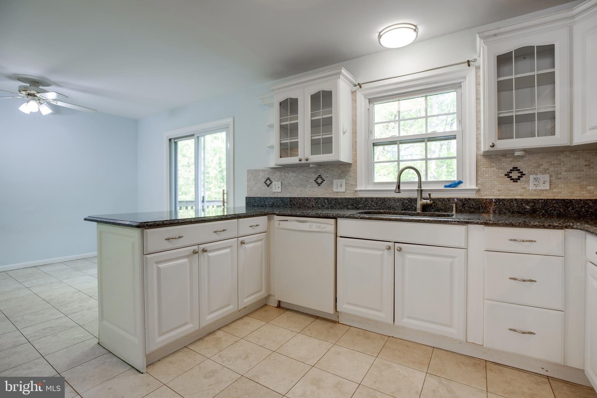 8024 Sleepy View Lane Springfield, VA 22153 - Photo 17 of 48 Gallery Image 17