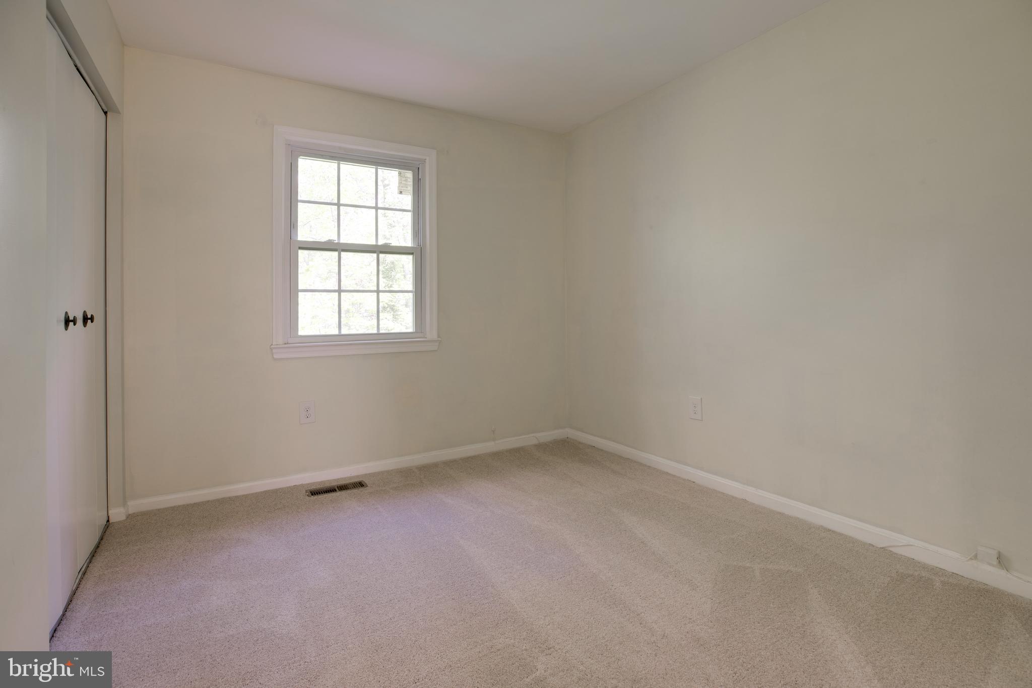 8024 Sleepy View Lane Springfield, VA 22153 - Photo 32 of 48 Gallery Image 32