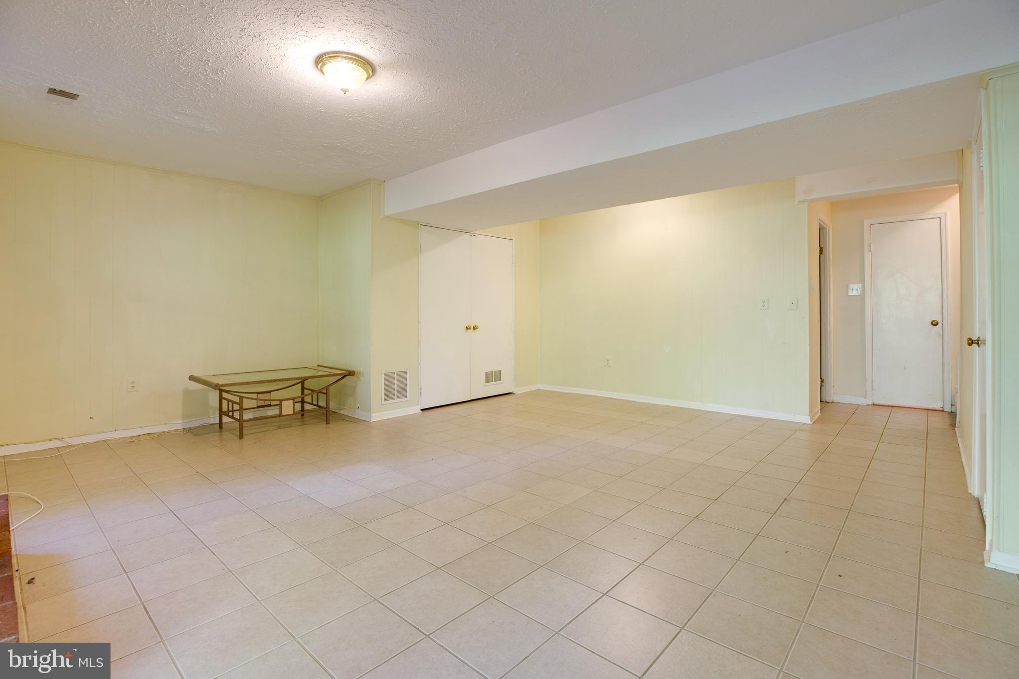 8024 Sleepy View Lane Springfield, VA 22153 - Photo 40 of 48 Gallery Image 40