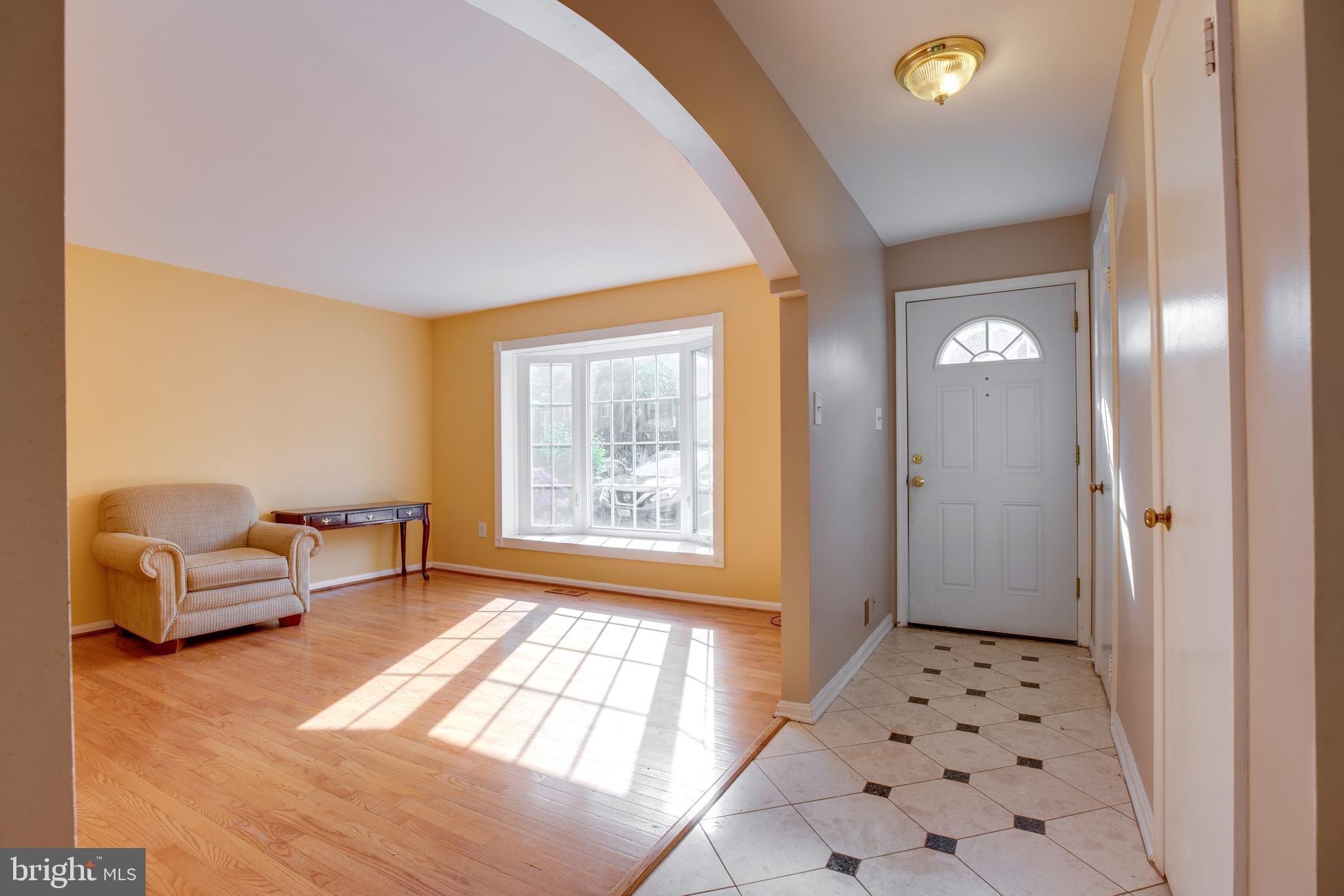 8024 Sleepy View Lane Springfield, VA 22153 - Photo 5 of 48 Gallery Image 5