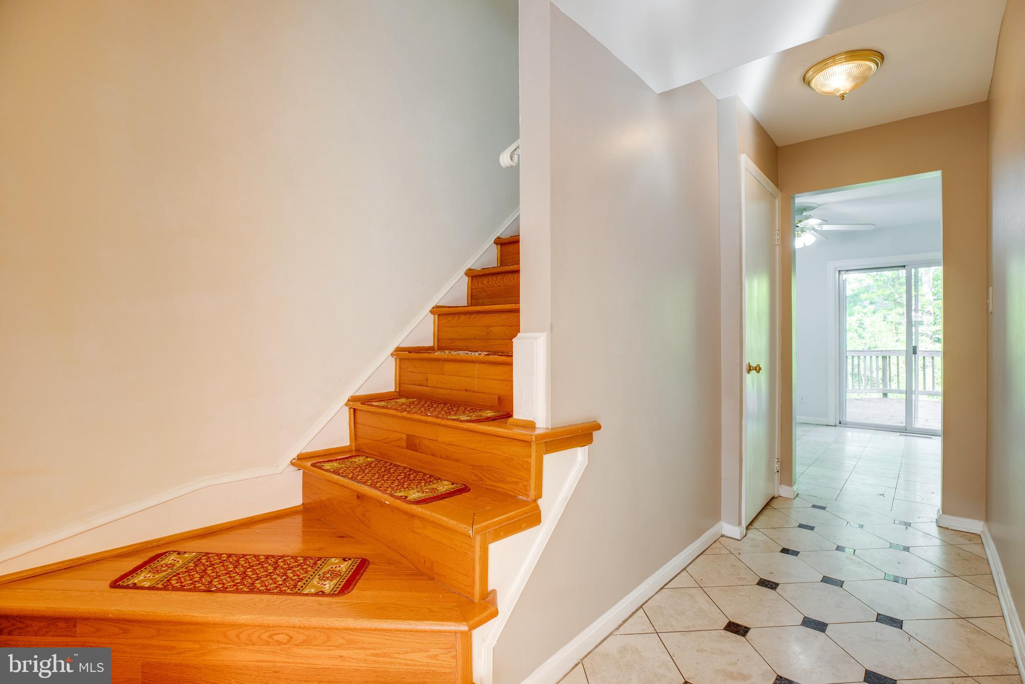 8024 Sleepy View Lane Springfield, VA 22153 - Photo 6 of 48 Gallery Image 6