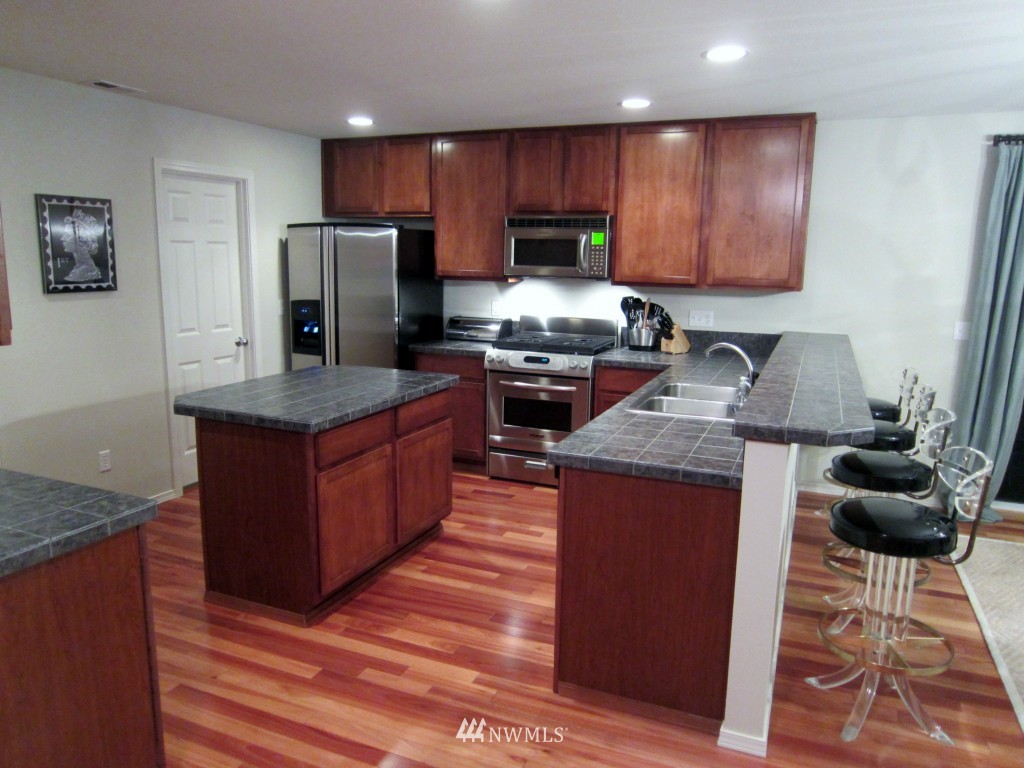 4006 153rd Place Southeast Bothell, WA 98012 - Photo 3 of 13