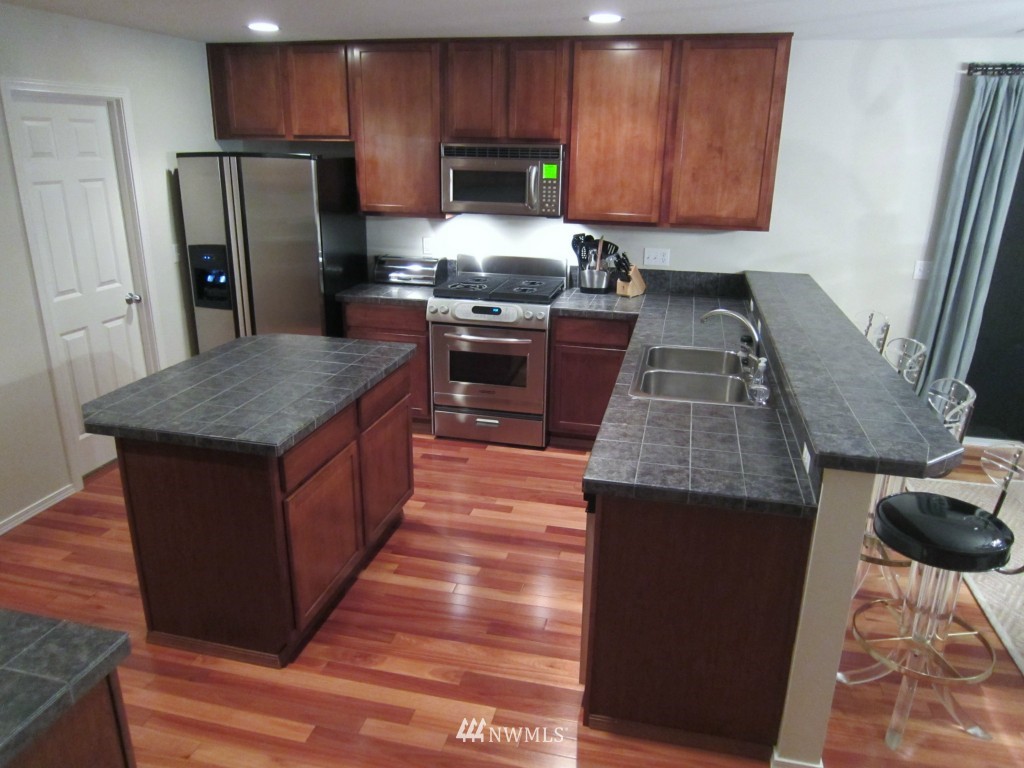 4006 153rd Place Southeast Bothell, WA 98012 - Photo 5 of 13